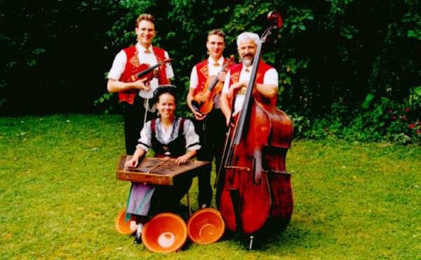 Kapelle Alder - Michael Bösch 1976, Susanne Rempfler-Alder 1978, Walter Alder jun. 1980, Walter Alder sen. 1952